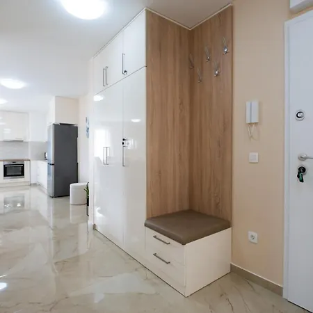 アパート Blue Horizon ザダル